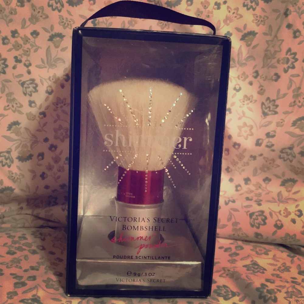 Victoria’s Secret Bombshell Shimmer Powder